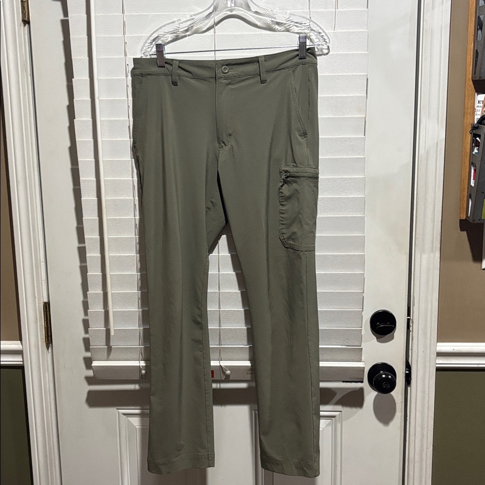 Columbia Olive Cargo Pants with Zip Pocket